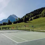 Hotel Champs Fleuris 4*