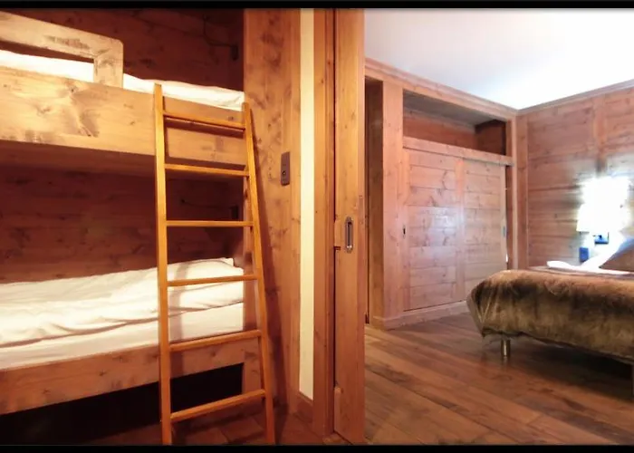 Hotel Champs Fleuris 4*